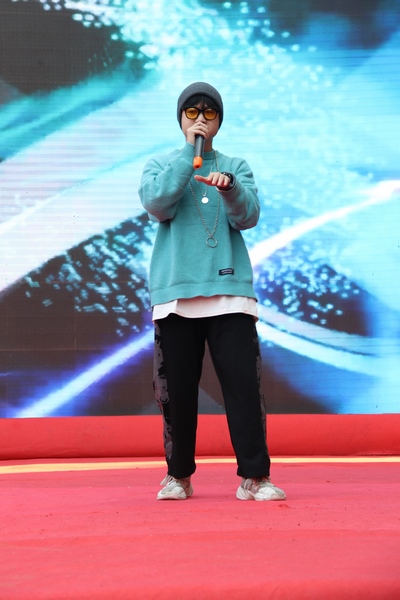 邵陽(yáng)市華龍中學(xué),邵陽(yáng)中學(xué)教育,高中教育,師資雄厚,名優(yōu)教師 邵陽(yáng)市華龍中學(xué),邵陽(yáng)中學(xué)教育,高中教育,師資雄厚,名優(yōu)教師