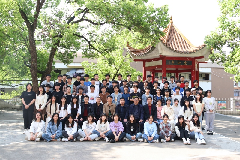 邵陽(yáng)市華龍中學(xué),邵陽(yáng)中學(xué)教育,高中教育,師資雄厚,名優(yōu)教師 邵陽(yáng)市華龍中學(xué),邵陽(yáng)中學(xué)教育,高中教育,師資雄厚,名優(yōu)教師