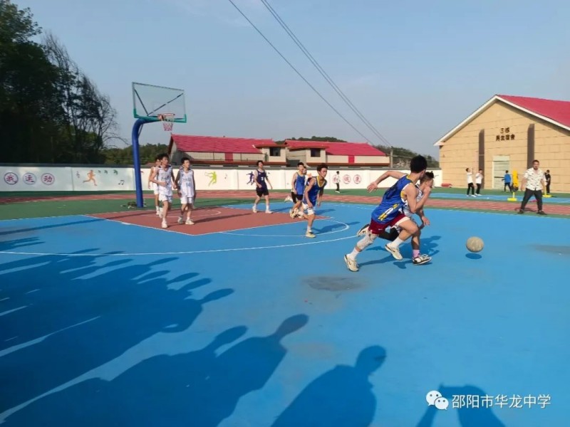 邵陽市華龍育英高級(jí)中學(xué)有限公司,邵陽中學(xué)教育,高中教育,師資雄厚,名優(yōu)教師